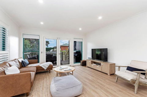 Seacroft - Hotel Accommodation 1