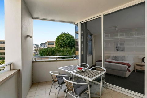 SHE35 - CBD Darling Harbour Views With Pool & Gym Access - Hotel Accommodation 2