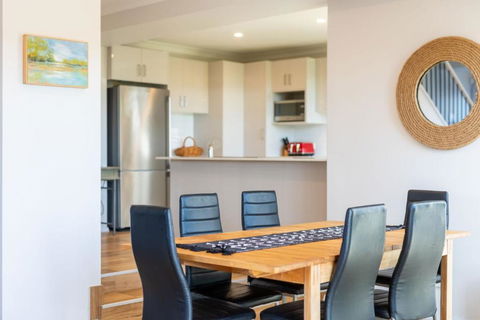 Seascape 5 - Hotel Accommodation 1