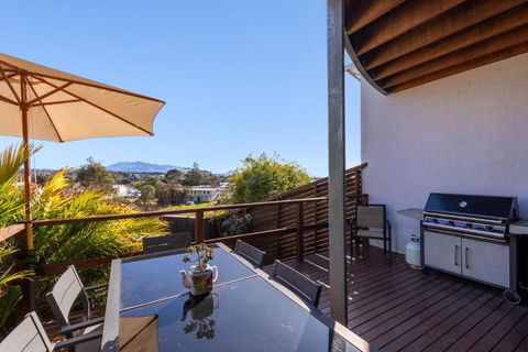 Seascape 5 - Hotel Accommodation 0