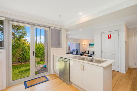 Seascape 5 - Hotel Accommodation 3