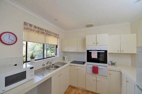 Seaview Beach Apartment - Hotel Accommodation 1