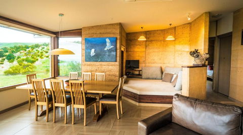 Sheoaks - Hotel Accommodation 0