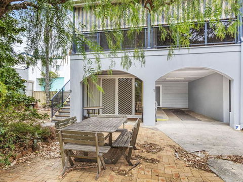 Shoal Bay Avenue Unit 2 7 - Hotel Accommodation 0