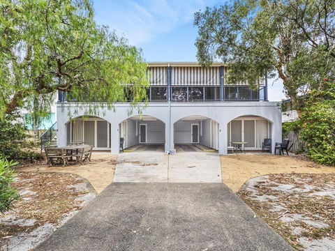 Shoal Bay Avenue Unit 2 7 - Hotel Accommodation 2