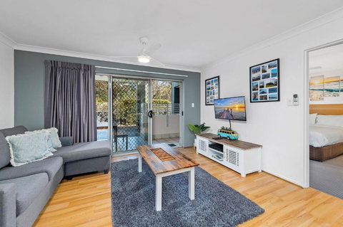 Shoal Bay Beach Apartments Unit 6 2 Shoal Bay Road - Hotel Accommodation 1