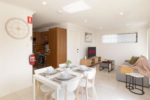 Smart Suites Self Check-in Apartments - Rocklea Station N - Hotel Accommodation 1