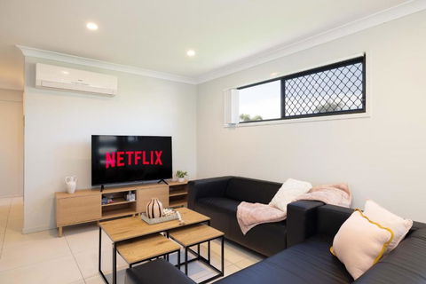 Smart Suites Self Check-in Apartments - Rocklea Station N - Hotel Accommodation 0