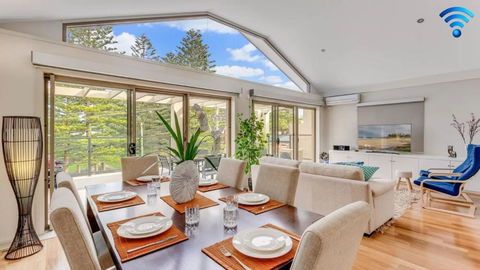 Shore To Please - Hotel Accommodation 0