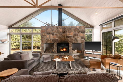 Silvertop Snowy Mountains - Hotel Accommodation 0