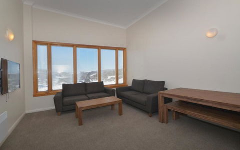 Smiggins Hotel & Chalet Apartments - Hotel Accommodation 2