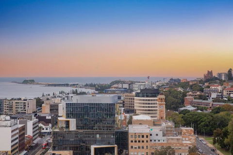 Sky Maiden On King With Private Terrace - Hotel Accommodation 3