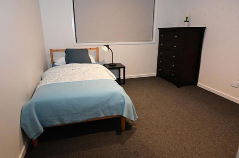 Spacious 4 Bedroom Retreat Fully Air Conditioned - Hotel Accommodation 1