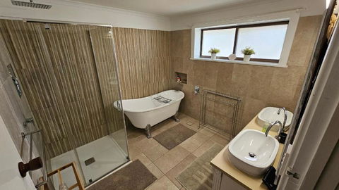 Spacious Holiday Home - Waikerie - Hotel Accommodation 2