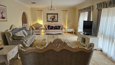 Spacious Holiday Home - Waikerie - Hotel Accommodation 1