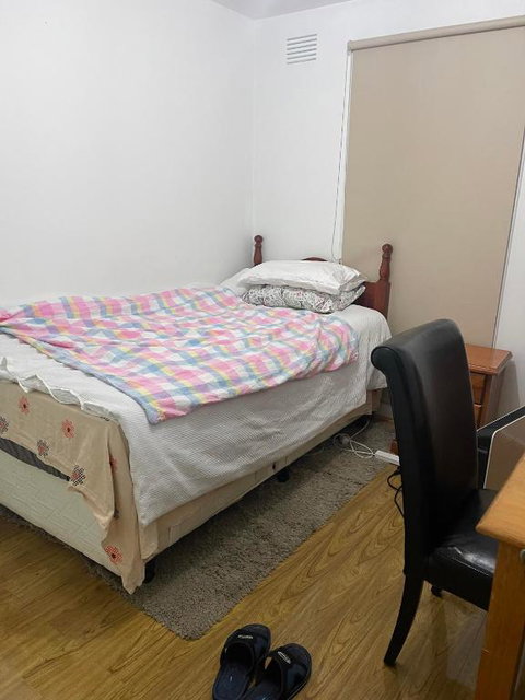 Springvale Single Room For Rent - Hotel Accommodation 0