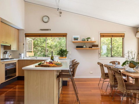 Stanwell Beach Glass House - Hotel Accommodation 3