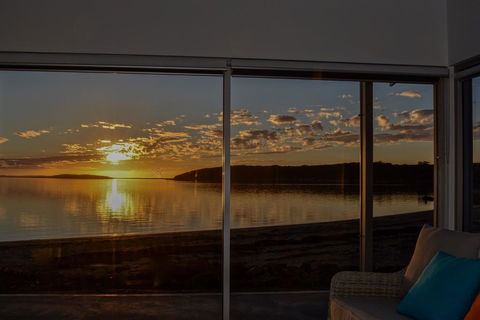 Beachside - Hotel Accommodation 1