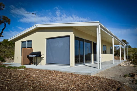 Beachside - Hotel Accommodation 2