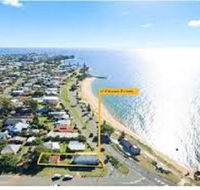 Beachside Queenslander - Hotel Accommodation