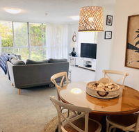 Beachy Bright and the Best Location on the GC - Hotel Accommodation