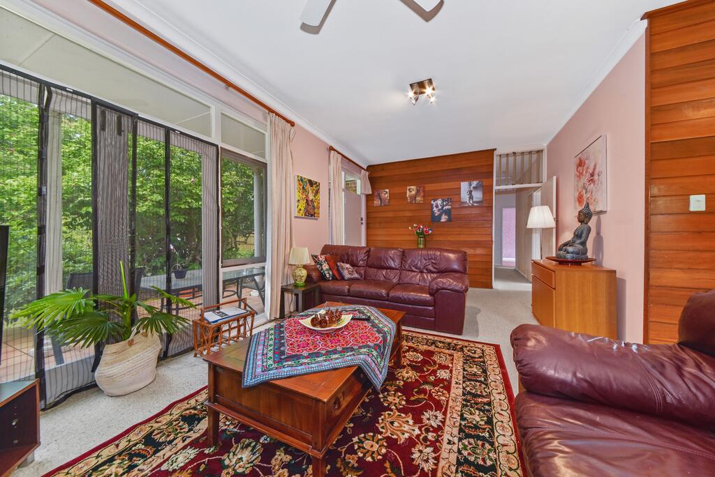 Warrawee NSW Hotel Accommodation