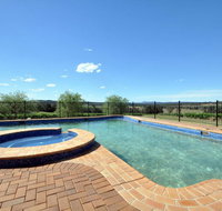 Beggars Bridge Vineyard Homestead w/ pool  wifi  tennis  vineyard - Hotel Accommodation