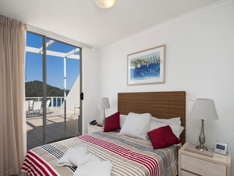 Bella Mare - 2 Bedroom Ocean View Terrace Apt - Hotel Accommodation 2