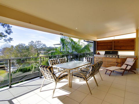 Bellima Beach House', 9 Jackson Close - Huge Duplex With Air Con And Fabulous Views - Hotel Accommodation 2