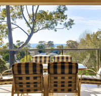 Bellima Beach House' 9 Jackson Close - huge duplex with air con and fabulous views - Hotel Accommodation