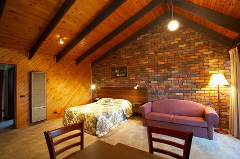 Belvoir Village Motel & Apartments Wodonga - Hotel Accommodation 3