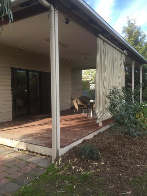 Bennett House Horsham - Hotel Accommodation 1