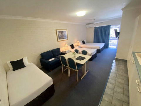 Benson Court Motel - Hotel Accommodation 1