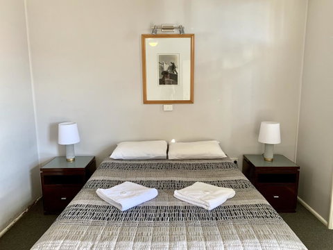Bermagui Beach Hotel - Hotel Accommodation 3