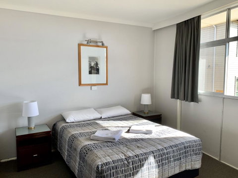 Bermagui Beach Hotel - Hotel Accommodation 2