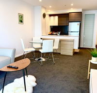 Best Located Brand New Apartment in Canberra CBD - Hotel Accommodation
