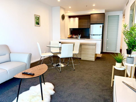 Best Located Brand New Apartment In Canberra CBD - Hotel Accommodation 0