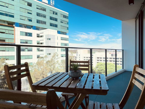 Best Located Brand New Apartment In Canberra CBD - Hotel Accommodation 3