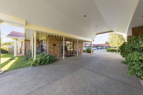 Best Western Ambassador Motor Inn & Apartments - Hotel Accommodation 2