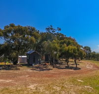 Big Tiny Seven Hills Tiny House Tallarook - Hotel Accommodation