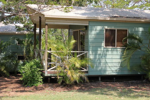 Big4 Aussie Outback Oasis Holiday Park - Hotel Accommodation 3