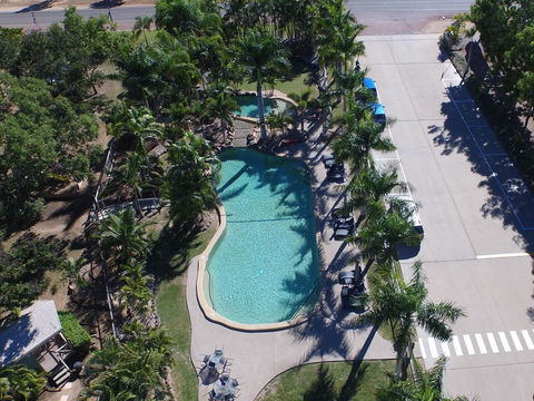 Big4 Aussie Outback Oasis Holiday Park - Hotel Accommodation 2