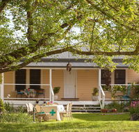 Bird House - Hotel Accommodation