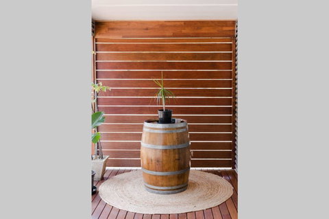 Bird In Hand Cottage, Port Noarlunga - Hotel Accommodation 2