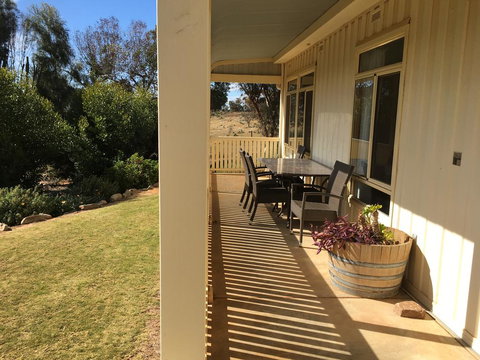 Black Jack Get-A-Way Magpies Nest - Hotel Accommodation 2
