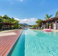 Blue Lagoon Lakeside Apartment
