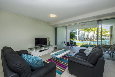 Blue On Blue Apartment 813 - Hotel Accommodation 1