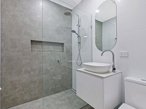 Blue Pacific 8 - Hotel Accommodation 3