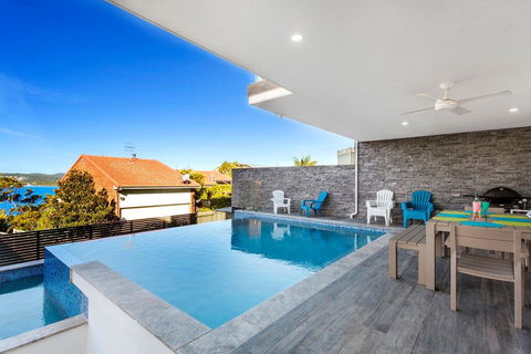 Blue Water Splendour - Infinity Pool And Amazing Views!! - Hotel Accommodation 1