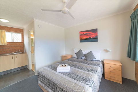 Blue Waters Motel - Hotel Accommodation 3